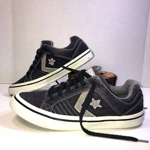 Converse / Cons One Star Unisex Gray Sneakers / Shoe Size- 8.5 Women’s & Youth-7